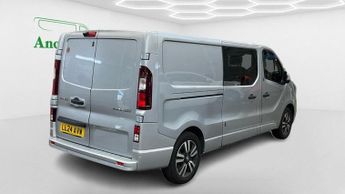 Renault Trafic Crew Cab AUTO LWB L2H1 Low Roof Sport LL30 Air Con Alloys Sensor