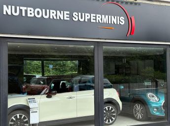 MINI Hatch Cooper 1.5 Petrol Manual Chili / Media XL 3 door - SAT NAV + APP