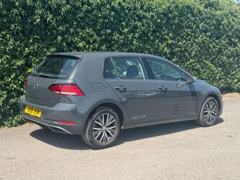 Volkswagen Golf (Sold) 1.6 TDI SE Nav Hatchback 5dr Diesel DSG Euro 6 (s/s) (115