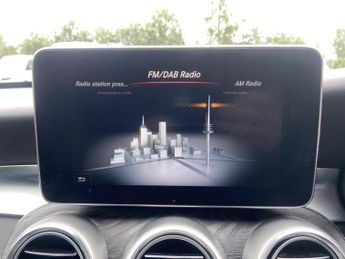 Mercedes-Benz C Class 2.1 C220d AMG Line (Premium Plus) G-Tronic+ Euro 6 (s/s) 5dr