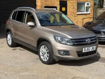 Volkswagen Tiguan 2.0 TDI BlueMotion Tech SE SUV 5dr Diesel DSG 4WD