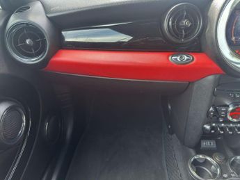 Mini Convertible 1.6 Cooper Auto Euro 6 2dr