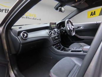 Mercedes-Benz GLA 2.1 GLA220 CDI AMG Line 7G-DCT 4MATIC Euro 6 (s/s) 5dr