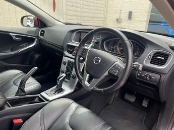 Volvo V40 1.5 T3 GPF Inscription Hatchback 5dr Petrol Auto Euro 6 (s/s) (1