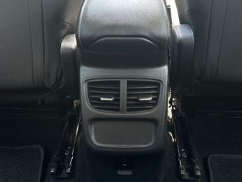 Vauxhall Grandland X 1.2 Turbo SE Premium Euro 6 (s/s) 5dr