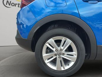 Vauxhall Grandland X 1.2 Turbo SE Premium Euro 6 (s/s) 5dr
