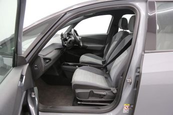 Volkswagen ID.3 Pro Performance 58kWh Life Auto 5dr