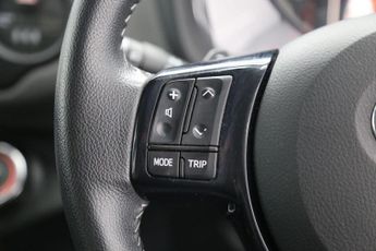 Toyota Yaris 1.5 VVT-i Icon CVT Euro 6 5dr