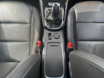 Vauxhall Astra 1.4i Turbo Elite Nav Euro 6 5dr