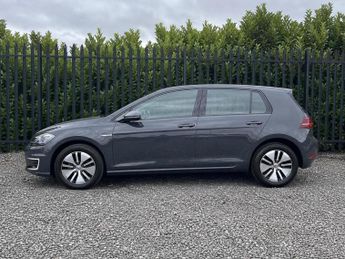 Volkswagen Golf 35.8kWh e-Golf Auto 5dr