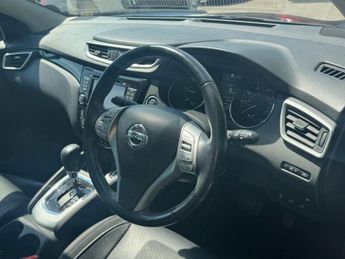 Nissan Qashqai 1.6 dCi Tekna SUV 5dr Diesel XTRON 2WD Euro 6 (s/s) (130 ps)