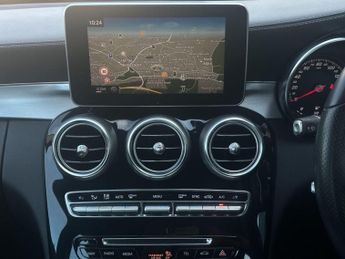 Mercedes-Benz C Class 2.1 C220d AMG Line (Premium Plus) Saloon 4dr Diesel 7G-Tronic+ E