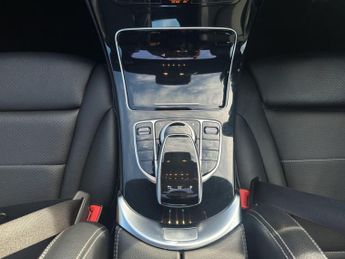 Mercedes-Benz C Class 2.1 C220d AMG Line (Premium Plus) Saloon 4dr Diesel 7G-Tronic+ E
