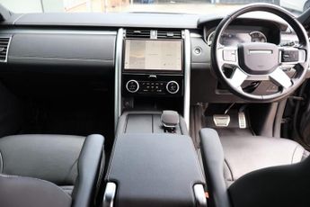 Land Rover Discovery 2023 R-DYNAMIC SE MHEV rear seat conversion deployable side step