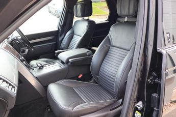 Land Rover Discovery 2023 R-DYNAMIC SE MHEV rear seat conversion deployable side step