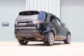 Land Rover Discovery 2023 R-DYNAMIC SE MHEV rear seat conversion deployable side step