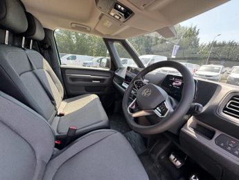 Volkswagen Id.Buzz AUTO LWB L2 Delivery Miles Commerce Plus AWD 4Motion Air Alloys 