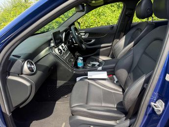 Mercedes-Benz C Class 2.1 C220d AMG Line (Premium Plus) Saloon 4dr Diesel G-Tronic+ Eu
