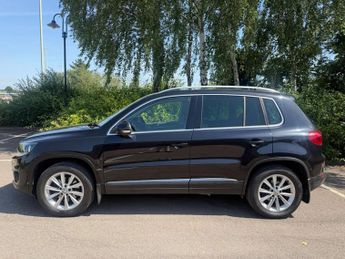 Volkswagen Tiguan 2.0 TDI BlueMotion Tech SE SUV 5dr Diesel Manual 4WD Euro 5 (s/s