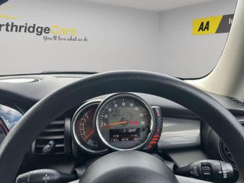 Mini Hatch 1.5 Cooper Auto Euro 6 (s/s) 3dr