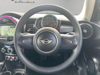 Mini Hatch 1.5 Cooper Auto Euro 6 (s/s) 3dr
