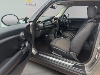 Mini Hatch 1.5 Cooper Auto Euro 6 (s/s) 3dr