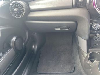 Mini Hatch 1.5 Cooper Auto Euro 6 (s/s) 3dr
