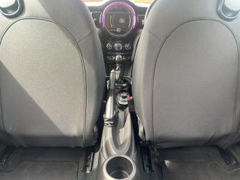 Mini Hatch 1.5 Cooper Auto Euro 6 (s/s) 3dr