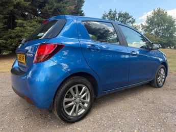 Toyota Yaris 1.33 Dual VVT-i Icon Multidrive S Euro 5 5dr Euro 5