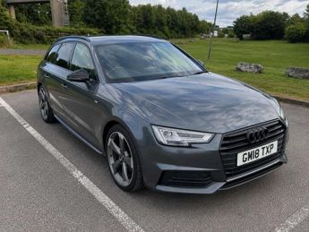 Audi A4 2.0 TFSI Black Edition Estate 5dr Petrol S Tronic Euro 6 (s/s) (