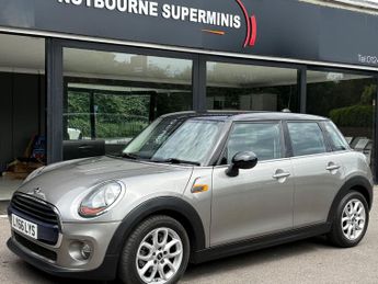 MINI Hatch Cooper 1.5 Petrol Automatic Pepper / Media XL 5 door + SAT NAV +