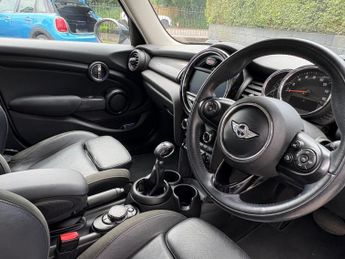 Mini Hatch Cooper 1.5 Petrol Automatic Pepper / Media XL 5 door + SAT NAV +