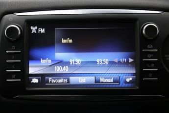 Toyota Yaris 1.5 VVT-h Excel E-CVT Euro 6 (s/s) 5dr