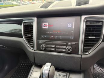 Porsche Macan 3.0 Macan S D Semi-Auto 4WD 5dr