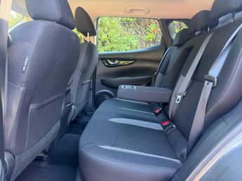 Nissan Qashqai 1.3 DIG-T Acenta Premium DCT Auto Euro 6 (s/s) 5dr