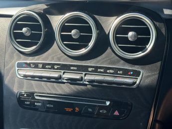 Mercedes-Benz GLC 2.1 GLC250d AMG Line (Premium) SUV 5dr Diesel G-Tronic 4MATIC Eu