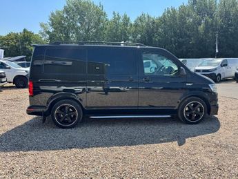 Volkswagen Transporter Crew Cab AUTO SWB L1H1 T32 Sportline Air Con Alloys Sensors EURO