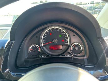 Volkswagen Up MOVE UP AUTOMATIC £20 ROAD TAX 30,000 MILES ONLY