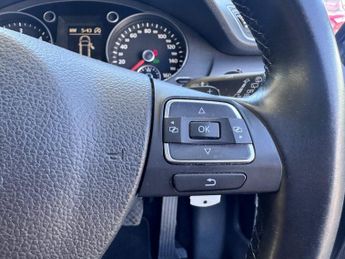 Volkswagen Passat SE TDI BLUEMOTION TECHNOLOGY DSG