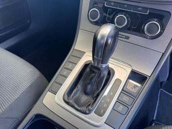 Volkswagen Passat SE TDI BLUEMOTION TECHNOLOGY DSG