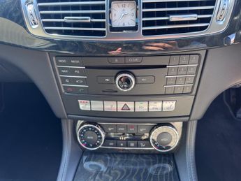Mercedes-Benz CLS CLS220 BLUETEC AMG LINE PREMIUM
