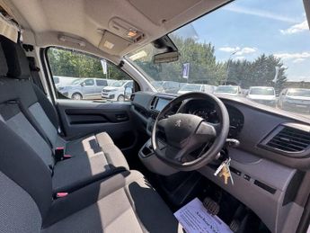 Peugeot Expert AUTO XLWB L3H1 Low Roof Professional Premium 3100 Air Con EURO 6