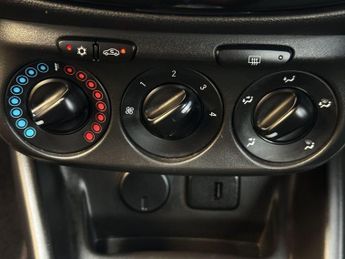 Vauxhall Corsa 1.4i ecoTEC Design Euro 6 5dr