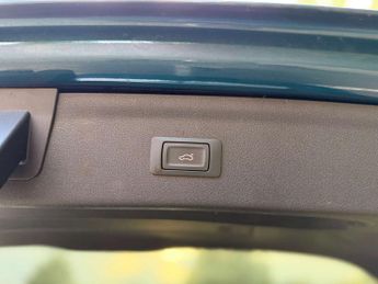 Audi Q3 2.0 TFSI SE SUV 5dr Petrol S Tronic quattro Euro 6 (s/s) (180 ps