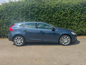 Volvo V40 2.0 D3 Inscription Hatchback 5dr Diesel Auto Euro 6 (s/s) (150 p