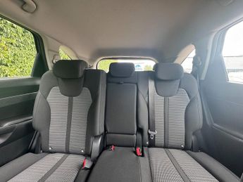 Kia Sorento 1.6 h T-GDi 2 SUV 5dr Petrol Hybrid Auto AWD Euro 6 (s/s) (226 b