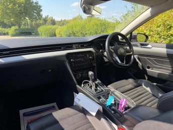 Volkswagen Passat 2.0 TDI EVO SEL Saloon 4dr Diesel DSG Euro 6 (s/s) (150 ps)