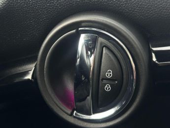 Mini Hatch 2.0 Cooper S Sport Steptronic Euro 6 (s/s) 3dr