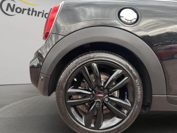 Mini Hatch 2.0 Cooper S Sport Steptronic Euro 6 (s/s) 3dr