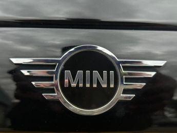 Mini Hatch 2.0 Cooper S Sport Steptronic Euro 6 (s/s) 3dr